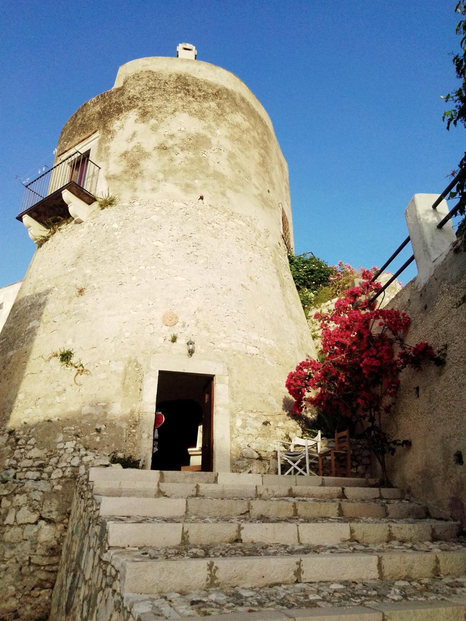 Torre La Mezzaluna Bed and Breakfast Vieste Exterior foto